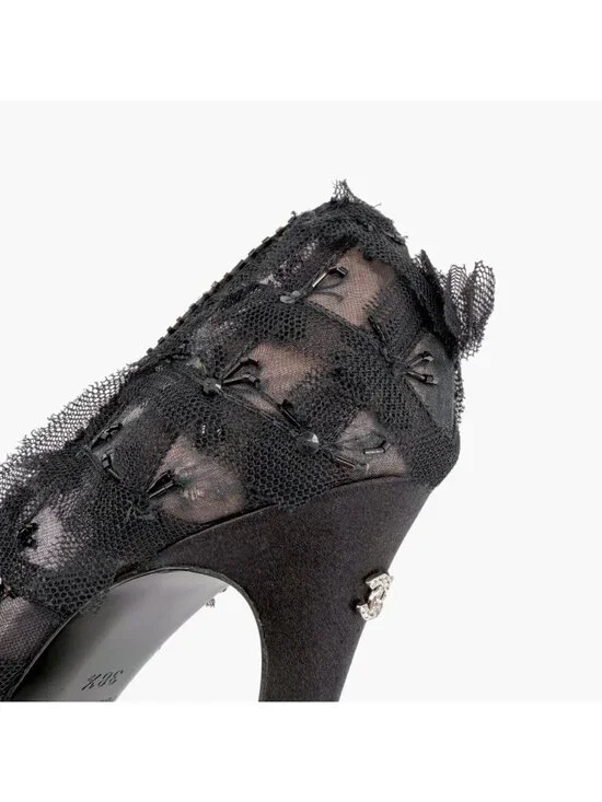 Chanel CC Bead-Embellished Pumps Black Mesh Lace Heels Size 38.5 US 7.5-8 - Picture 10 of 16